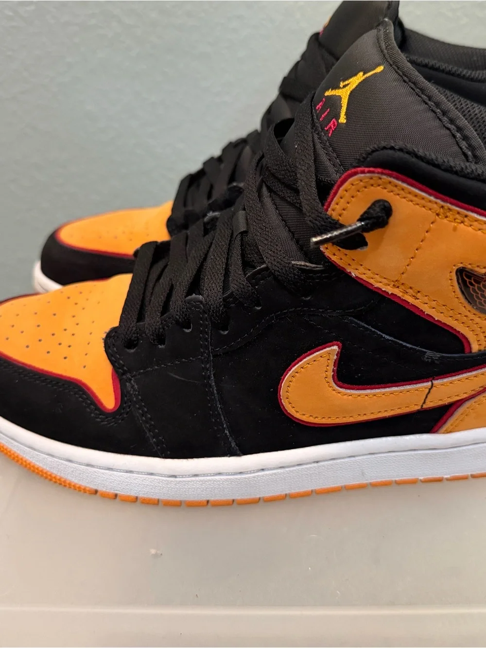 Nike Air Jordan 1 High Black/Orange